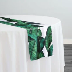 Beverly (Poly Print) Table Runner In Green/White