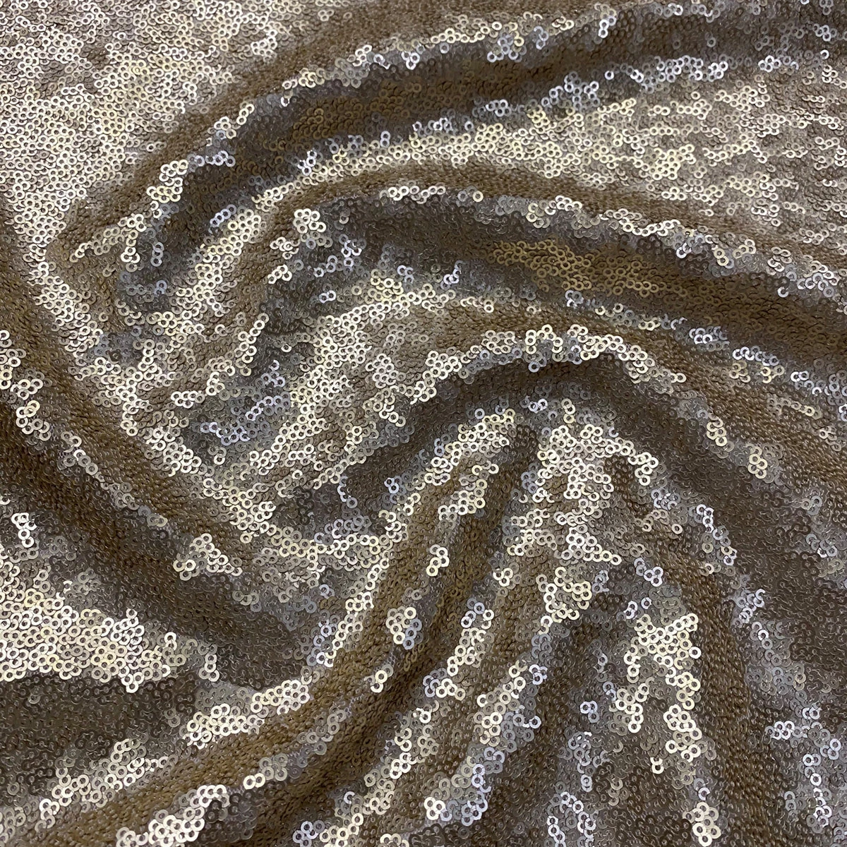 5pcs - Glitz Sequins Table Linen 52"x120" Banquet - Champagne 3 5pcs - Glitz Sequins Table Linen 52"x120" Banquet - Champagne - Image 3