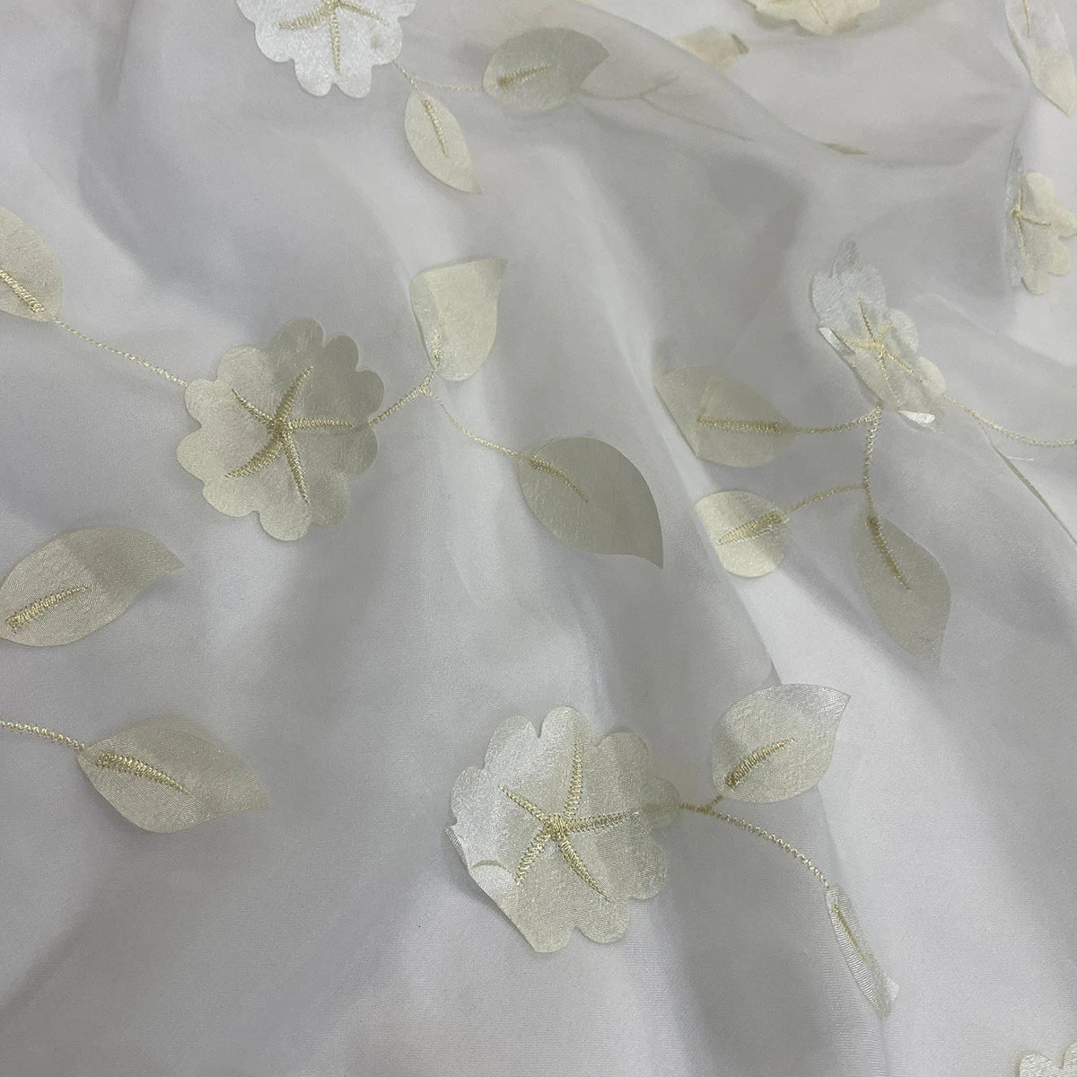 1pc - Lily Petal Table Linen 90" Round - Ivory 3 1pc - Lily Petal Table Linen 90" Round - Ivory - Image 3