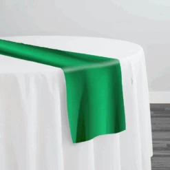 Scuba (Wrinkle-Free) Table Runner In Kelly Green 1260