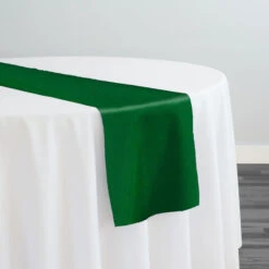 Premium Poly (Poplin) Table Runner In Kelly Green 1260