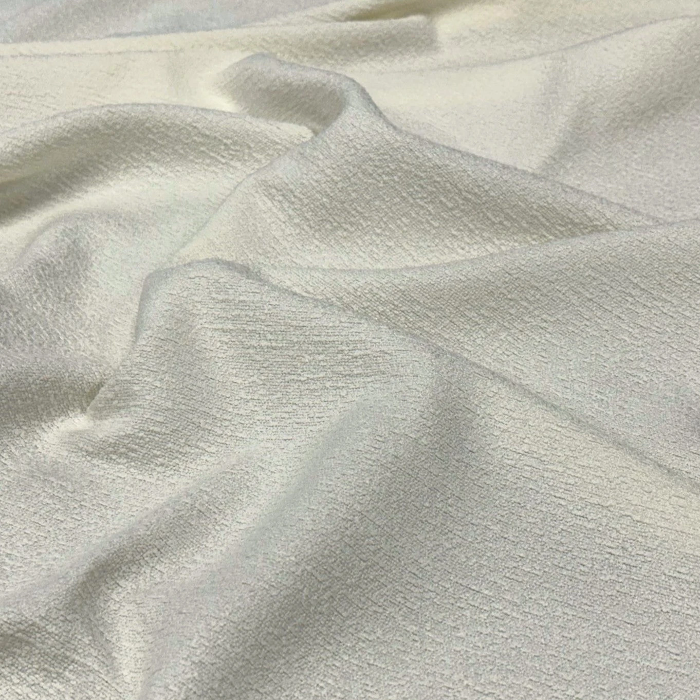 1pc. - Cloud Chenille Table Linen In Off White (108"x156" Banquet) 2 1pc. - Cloud Chenille Table Linen In Off White (108"x156" Banquet) - Image 2