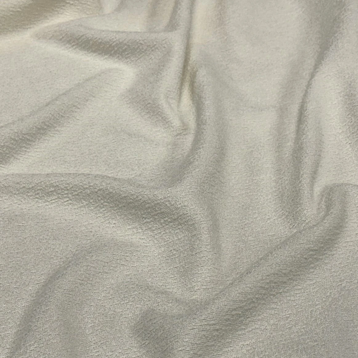 1pc. - Cloud Chenille Table Linen In Off White (108"x156" Banquet) 3 1pc. - Cloud Chenille Table Linen In Off White (108"x156" Banquet) - Image 3