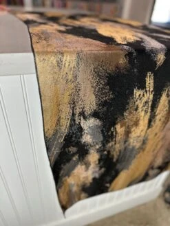 Element Jacquard Table Linen In Black And Gold -Urquid Linen Shop PhotoJan162023 24831PM