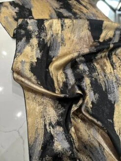 Element Jacquard Table Linen In Black And Gold -Urquid Linen Shop PhotoJan162023 24837PM