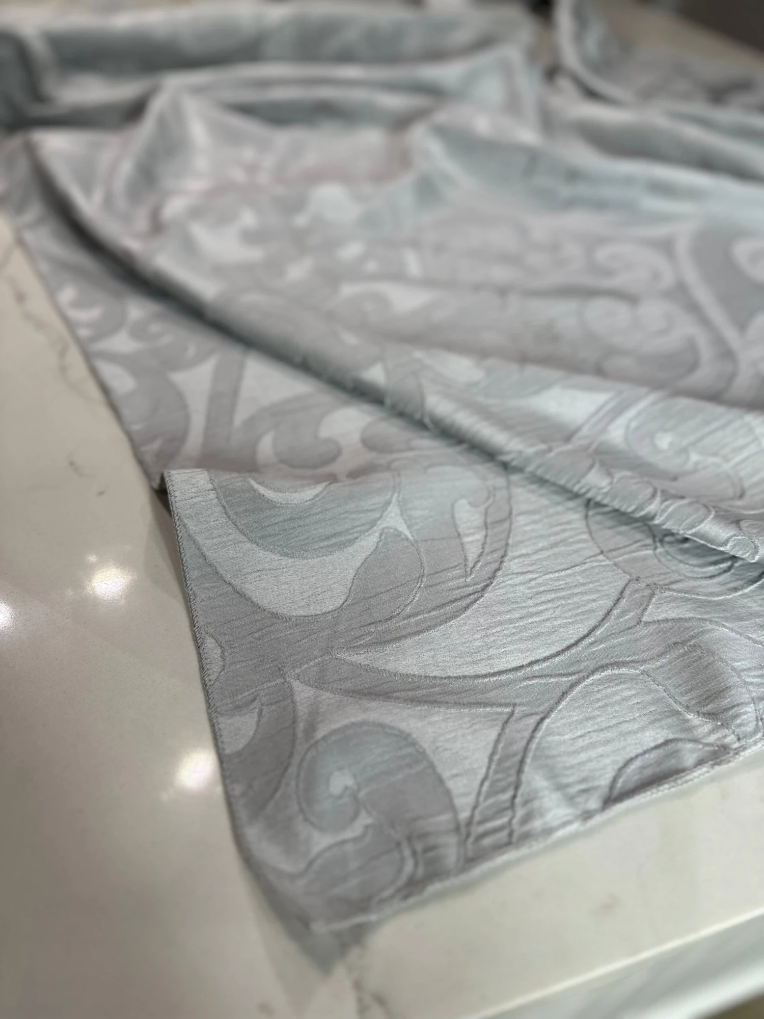 1pc - Classic Jacquard Table Linen 132" Round - White 6 1pc - Classic Jacquard Table Linen 132" Round - White - Image 6