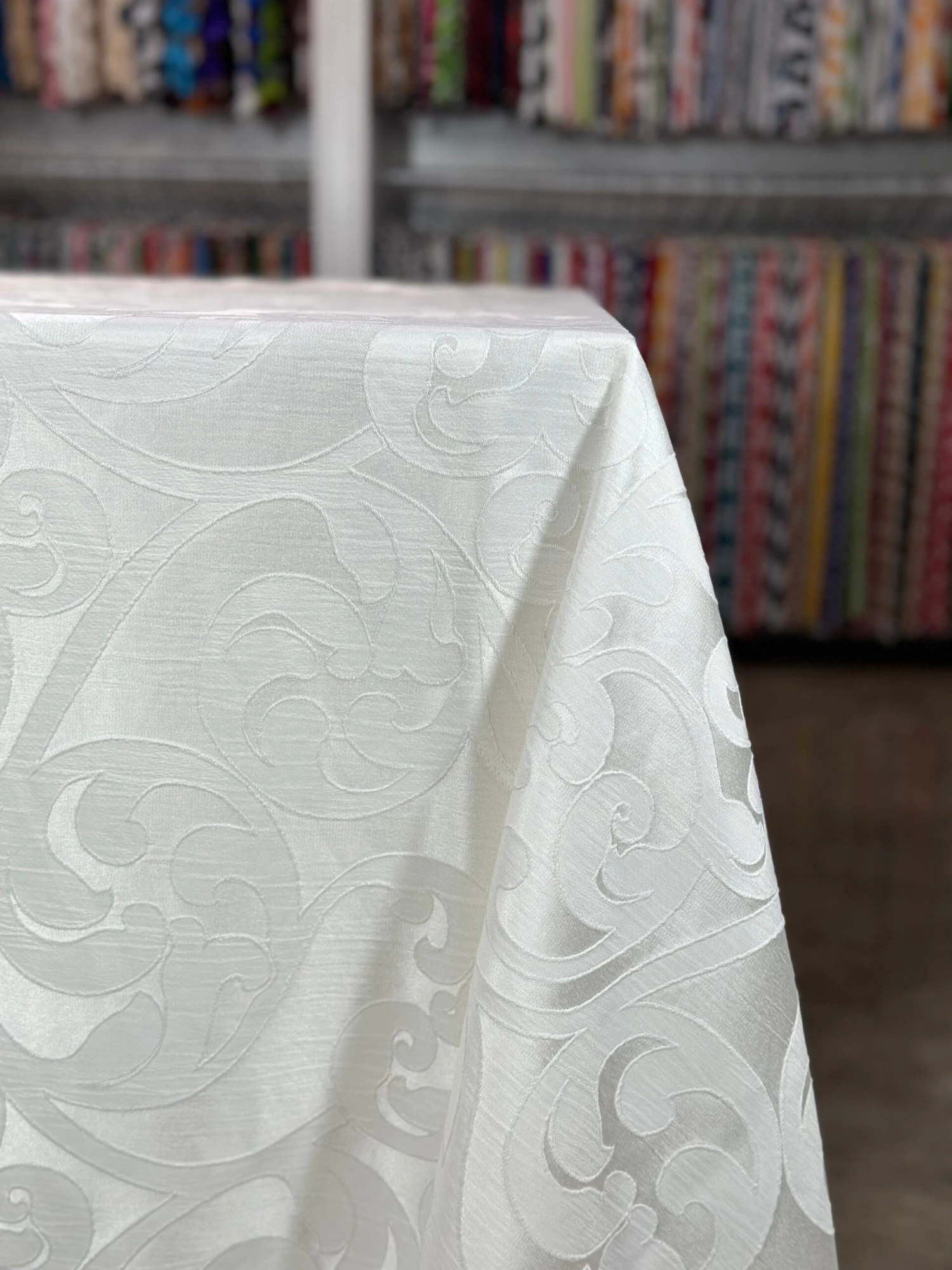 Classic Jacquard Table Linen In Ivory 3 Classic Jacquard Table Linen In Ivory - Image 3