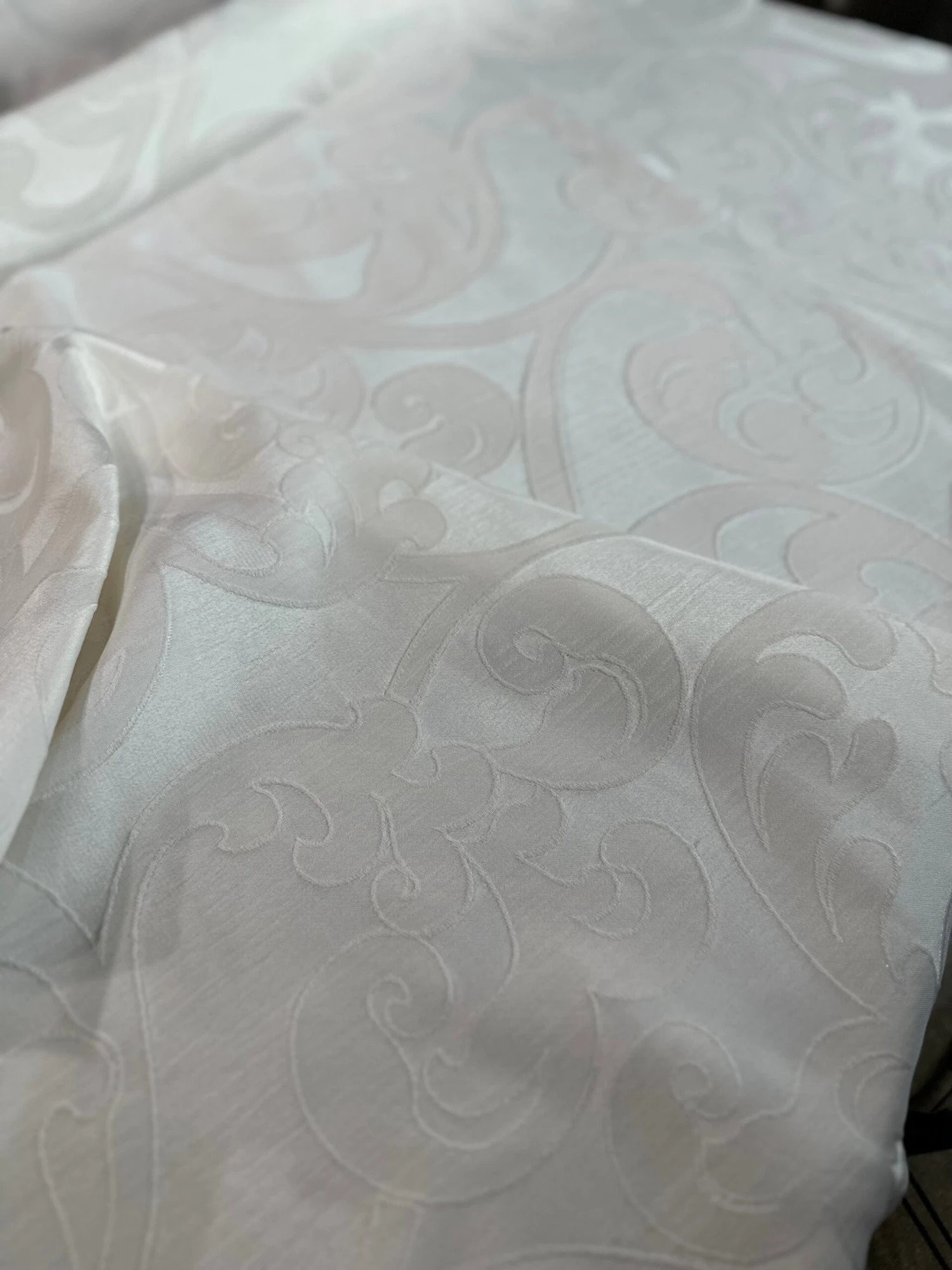 Classic Jacquard Table Linen In Ivory 7 Classic Jacquard Table Linen In Ivory - Image 7