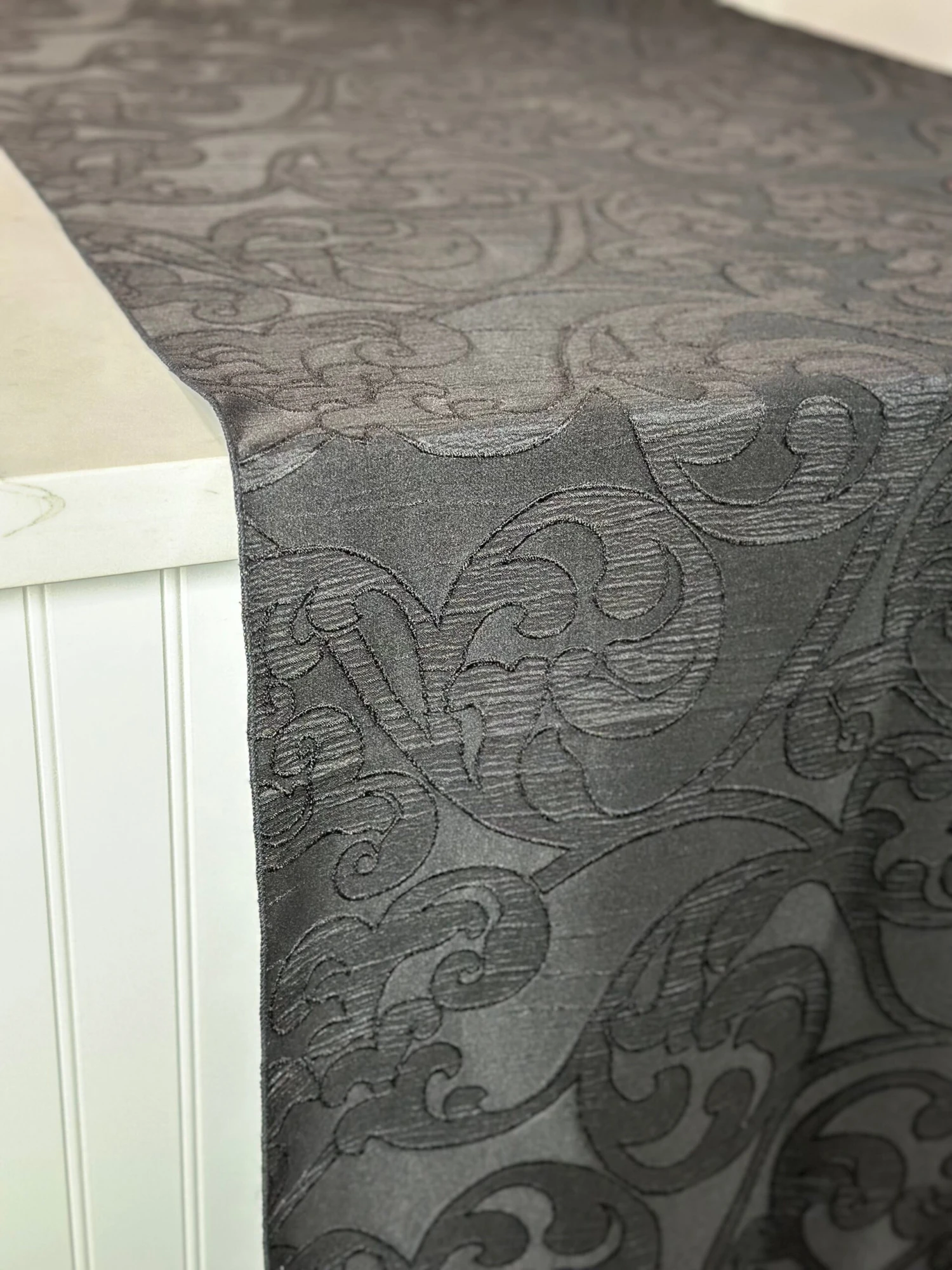 1pc. - Classic Jacquard Table Linen In Black (108"x156" Banquet) 4 1pc. - Classic Jacquard Table Linen In Black (108"x156" Banquet) - Image 4