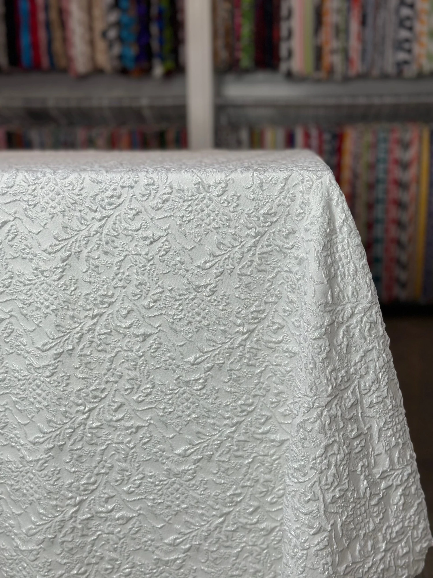 Lucia Jacquard Table Linen In White 3 Lucia Jacquard Table Linen In White - Image 3