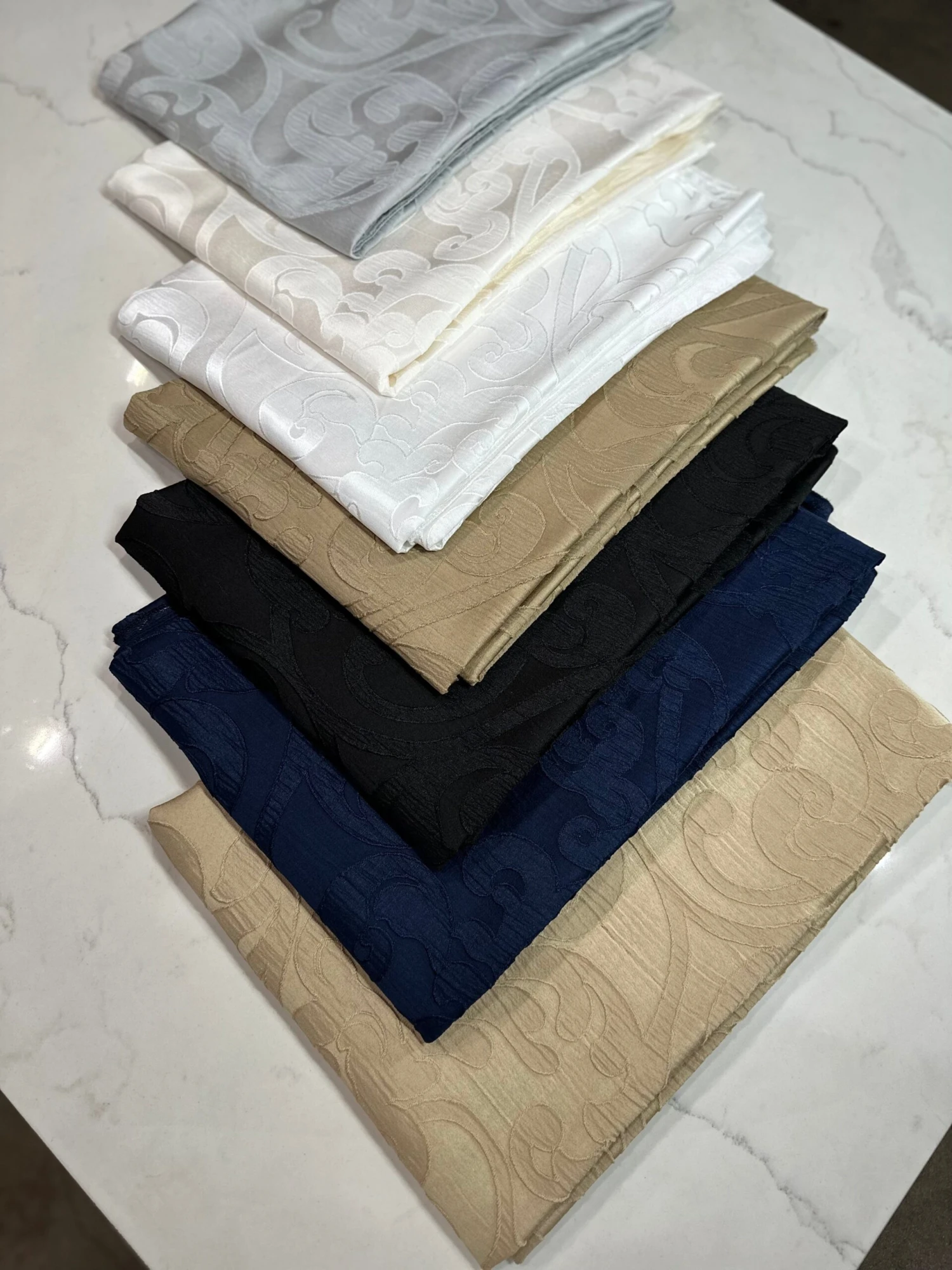 1pc. - Classic Jacquard Table Linen In Black (108"x156" Banquet) 7 1pc. - Classic Jacquard Table Linen In Black (108"x156" Banquet) - Image 7