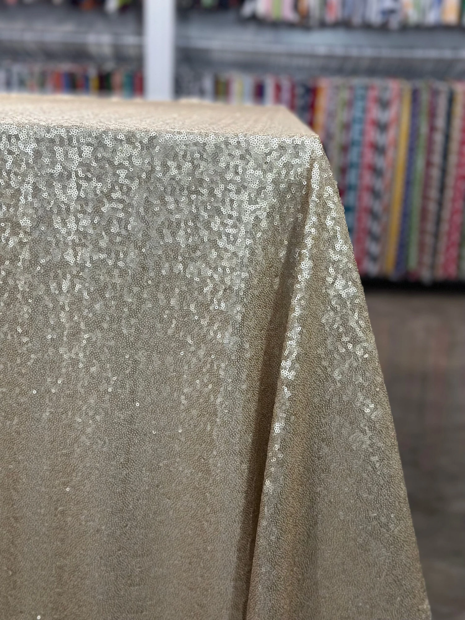 5pcs - Glitz Sequins Table Linen 52"x120" Banquet - Champagne 4 5pcs - Glitz Sequins Table Linen 52"x120" Banquet - Champagne - Image 4