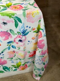 Watercolor Bouquet (Poly Print) Table Linen -Urquid Linen Shop PhotoJan262023 30326PM