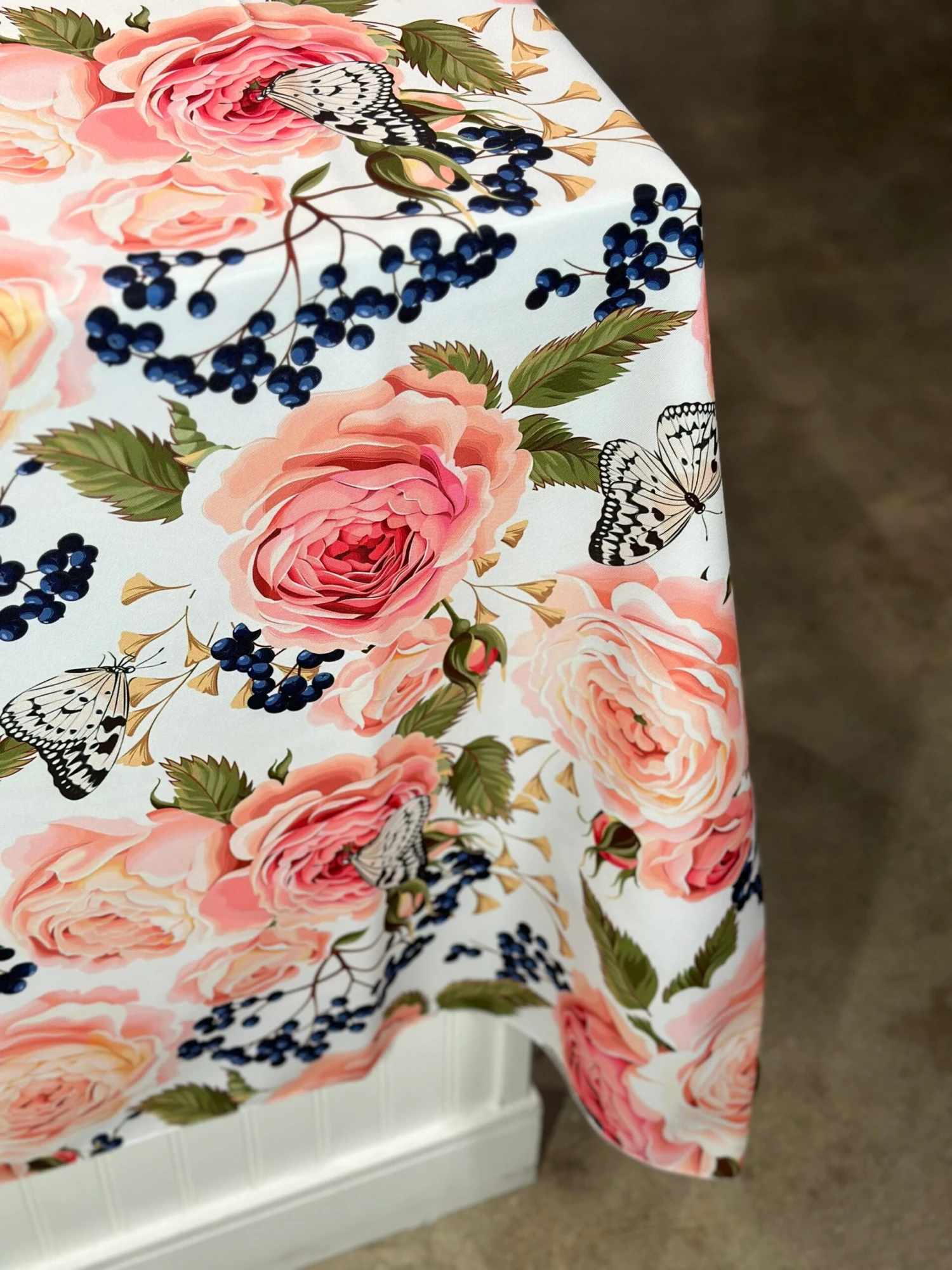 Blush Bouquet (Poly Print) Table Linen 5 Blush Bouquet (Poly Print) Table Linen - Image 5