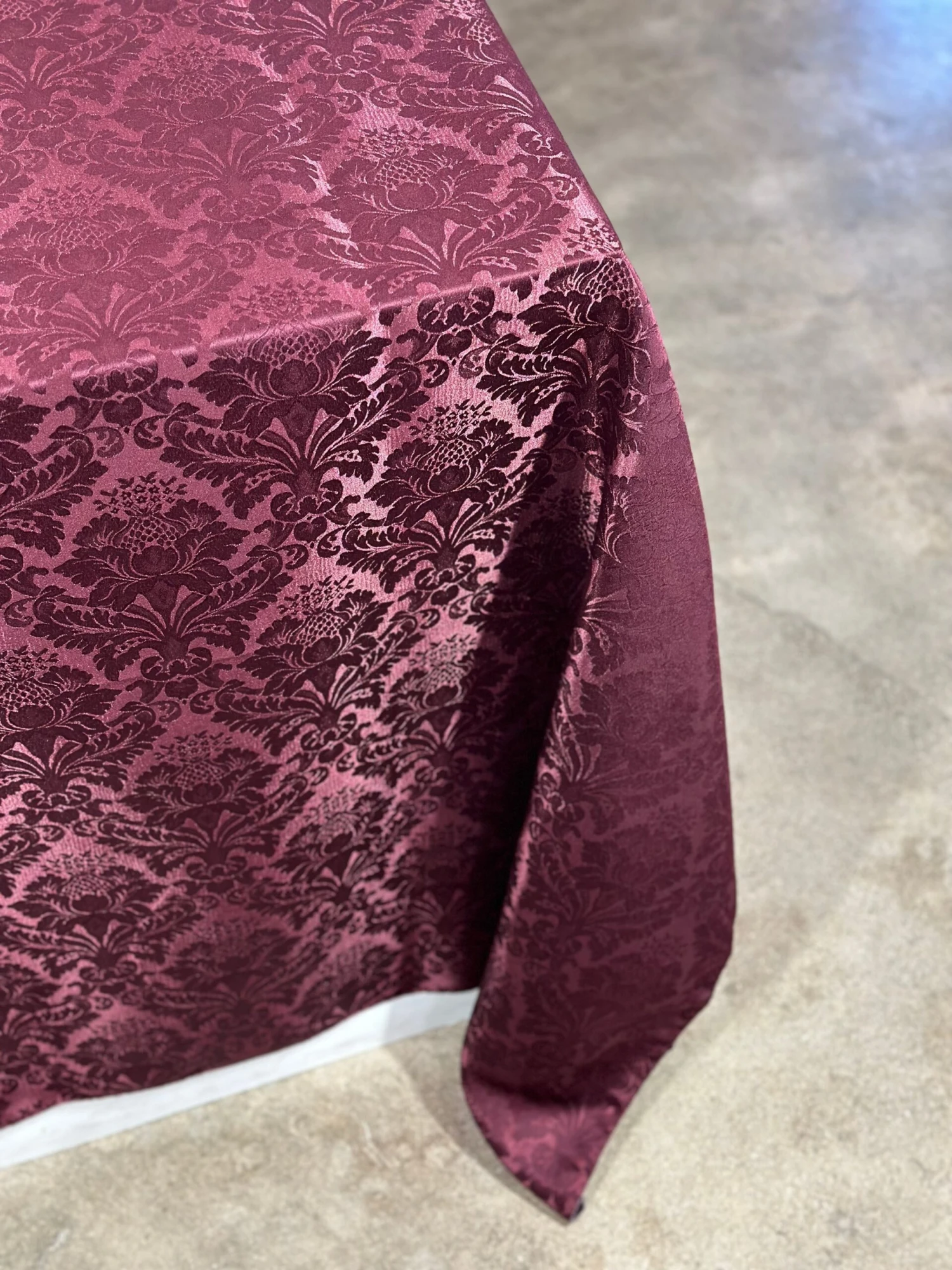 1pc - Damask Poly Table Linen 120" Round - Burgundy 3 1pc - Damask Poly Table Linen 120" Round - Burgundy - Image 3