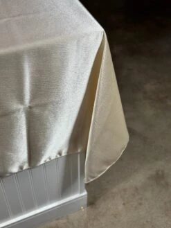 Luxury Satin Table Linen In Champagne 14 Luxury Satin Table Linen In Champagne -Urquid Linen Shop PhotoJul182023 34623PM