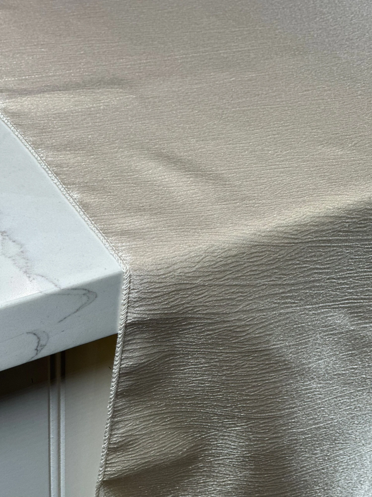 Luxury Satin Table Linen In Champagne 5 Luxury Satin Table Linen In Champagne - Image 5