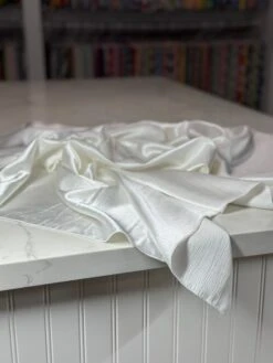 Luxury Satin Table Linen In Ivory 18 Luxury Satin Table Linen In Ivory -Urquid Linen Shop PhotoJul182023 35057PM