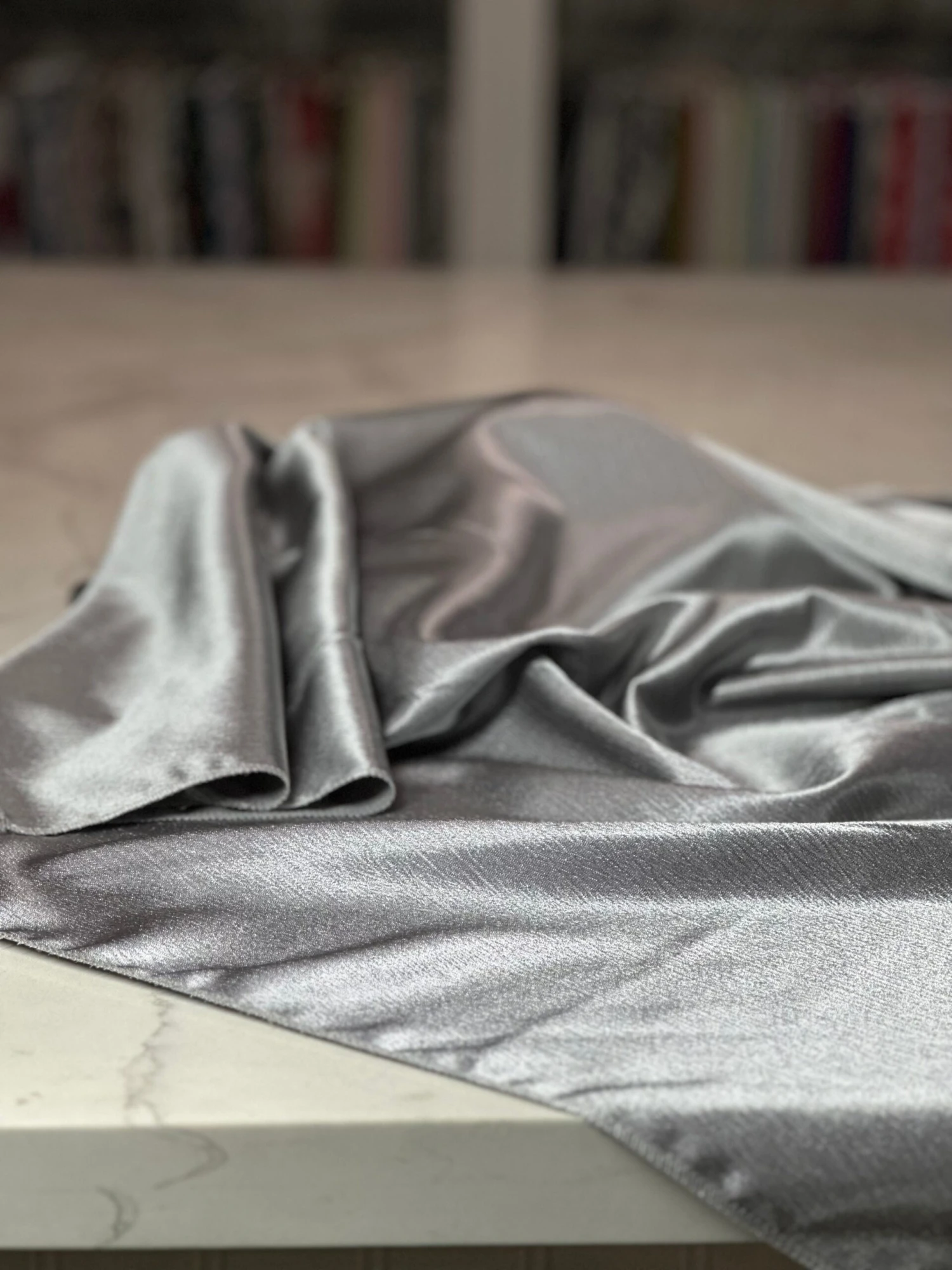 5pcs - Luxury Satin Table Linen 90" Round - Charcoal 7 5pcs - Luxury Satin Table Linen 90" Round - Charcoal - Image 7