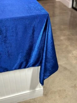 Lush Velvet Table Linen In Navy 10 Lush Velvet Table Linen In Navy -Urquid Linen Shop PhotoJul262023 114623AM