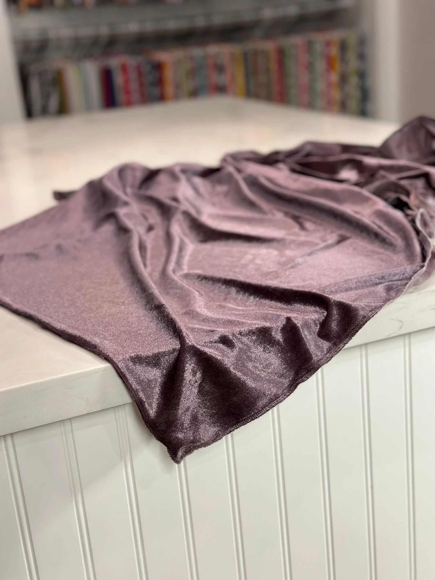 Lush Velvet Table Linen In Mauve 6 Lush Velvet Table Linen In Mauve - Image 6
