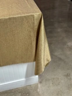 1pc - Metallic Burlap Table Linen In Antique Gold/Gold (90"x156" Banquet) -Urquid Linen Shop PhotoJul262023 123049PM