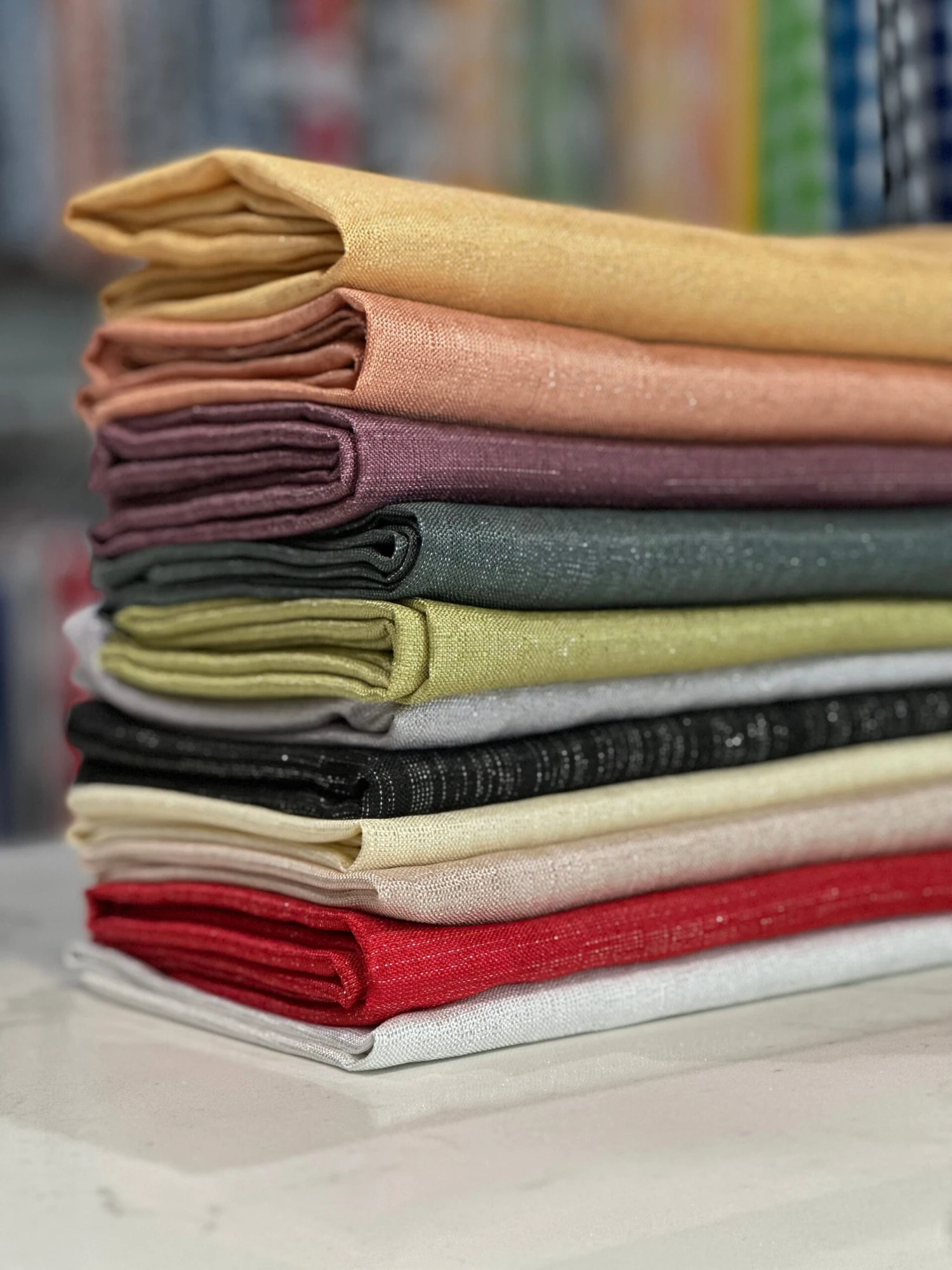 1pc - Metallic Burlap Table Linen 92"x158" Banquet - Silver/Silver 11 1pc - Metallic Burlap Table Linen 92"x158" Banquet - Silver/Silver - Image 11