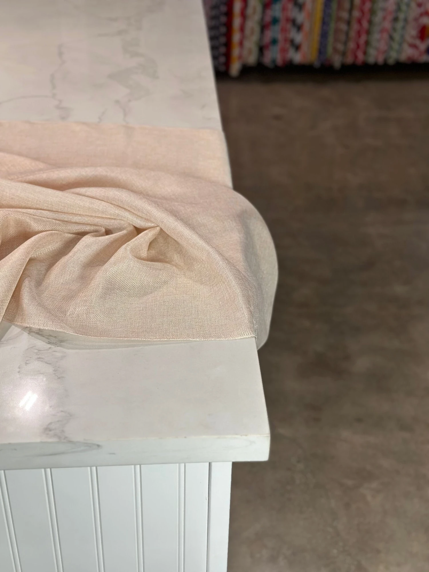 1pc - Imitation Burlap Table Linen 132" Round - Sand 9 1pc - Imitation Burlap Table Linen 132" Round - Sand - Image 9