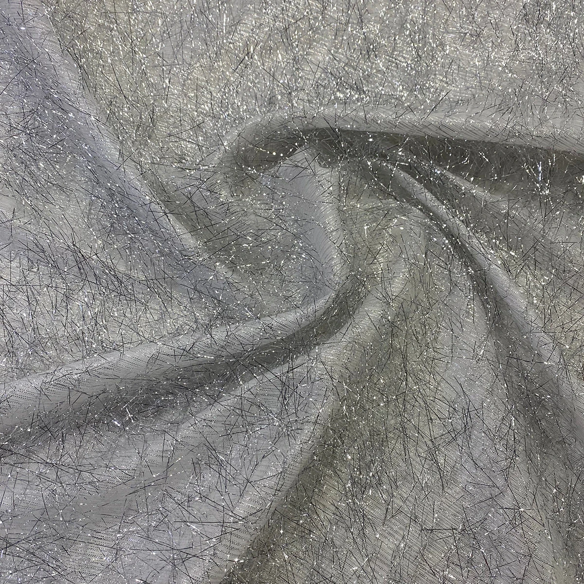 1pc - String Metallic Table Linen In White And Silver (132" Round) 2 1pc - String Metallic Table Linen In White And Silver (132" Round) - Image 2